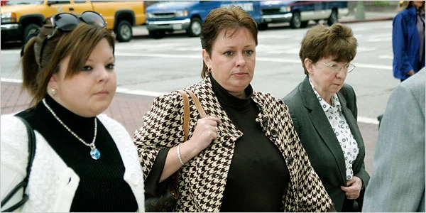 United States vs. Lori Drew | Writing for New Media Wiki | Fandom