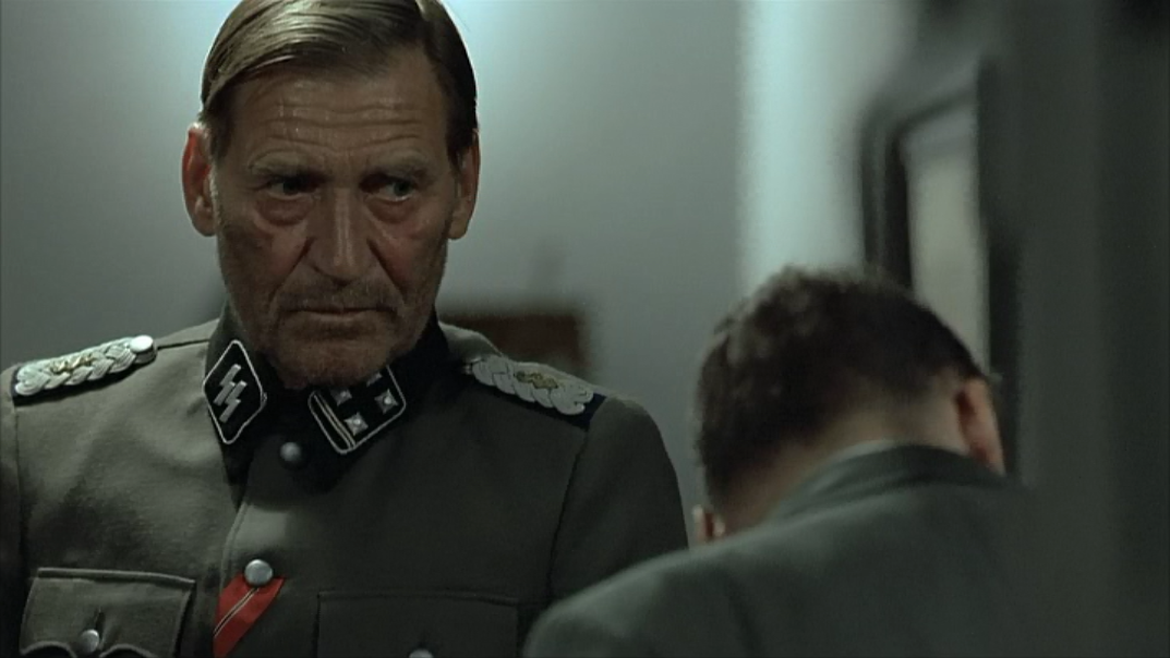 Der untergang. Бункер фильм 2004 Гиммлер. Фегелейн бункер 2004. Бункер фильм 2004 Томас Кречманн. Бункер фильм 2004 Адольф Гитлер.