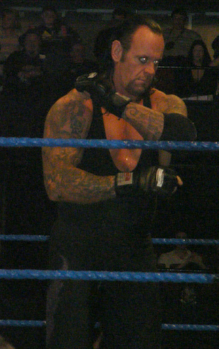 kane saves undertaker 2009
