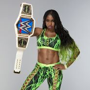 Naomi (2)