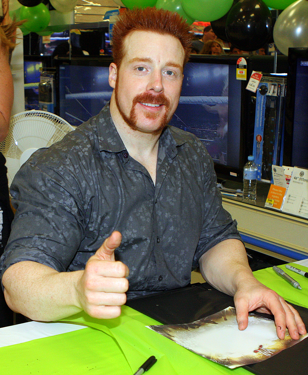 WWE SHEAMUS SIGNED 8X10 AUTOGRAPHED GLOSSY PROMO PHOTO WITH