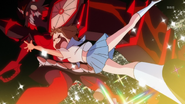 Mako grabs Ryuko