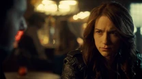 Wynonna Earp05.jpg (489 KB)