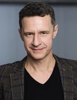 Chris-owens-portrait