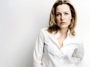 Gillian Anderson