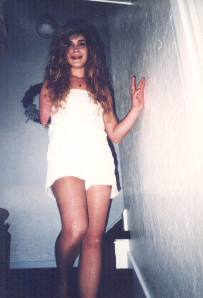 Nyomorult dolog A fedélzeten tamara barbie csatlakoztatva egyenlő repülőgép