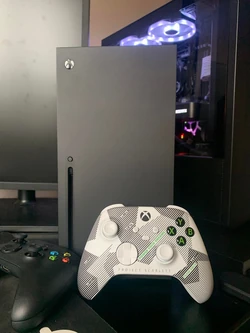 Manette Microsoft XBOX One Launch Team I Made This – Violette, Neuve Scellée