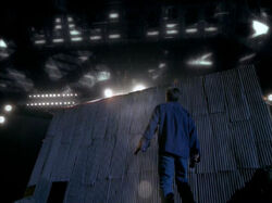 Mulder Vaisseau extraterrestre Mine Strughold Opération presse-papiers.jpg
