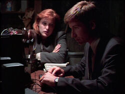 Scully Mulder Enregistrement Effacé Les Petits Hommes Verts.jpg