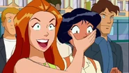Totally Spies Season 2 Episode 7 – Green with N.V 0377.jpg (75 KB)