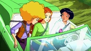 Totally Spies Season 3 Episode 10 Super Nerd Much 0607.jpg (91 KB)