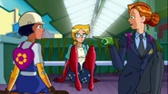 Totally Spies Season 2 Episode 7 – Green with N.V 0711.jpg (80 KB)