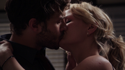 1x07 Graham Emma kiss