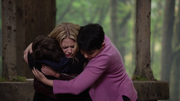 2x09 Hug