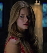 Sasha Pieterse as Teenage Girl