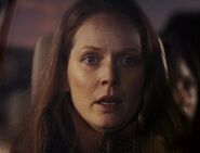 Chelah Horsdal as Minivan Mother