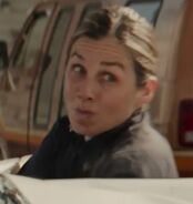 Szanna Le Nir as Cop