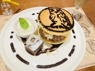 Minerva & Phil's Chocolate Banana Pancakes