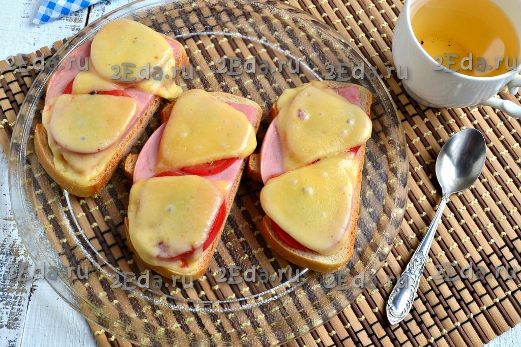 Open Faced Ham, Pear, and Cheese Melt - Martin's Famous Potato Rolls and Bread R