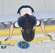 Dropping dumbells on Mai Waifu.