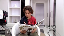  dolaylarında Daniel Logan