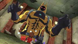 Captain Invader Robot EX020