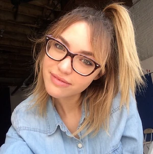 Skyler Snow | Let's Be Freaks Wiki | Fandom