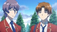 Episode 4: Kiyotaka looking at the bulletin board announcement with Honami Ichinose and Ryūji Kanzaki.