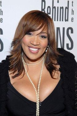 kym whitley cleavage