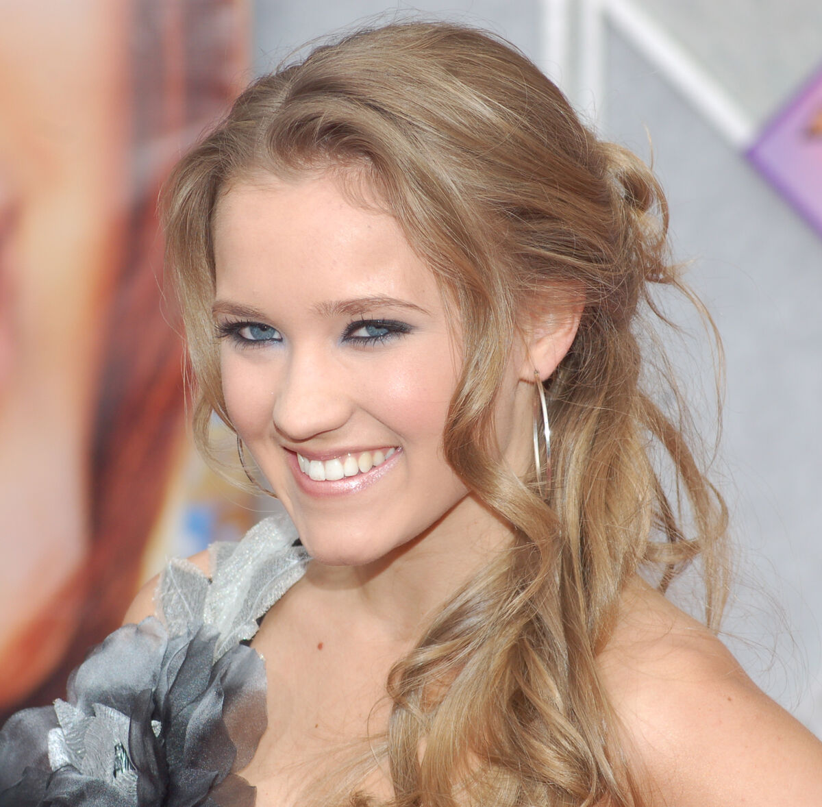 Emily Osment Young Hungry Wiki Fandom