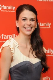 Sutton Foster | Younger Wiki | Fandom