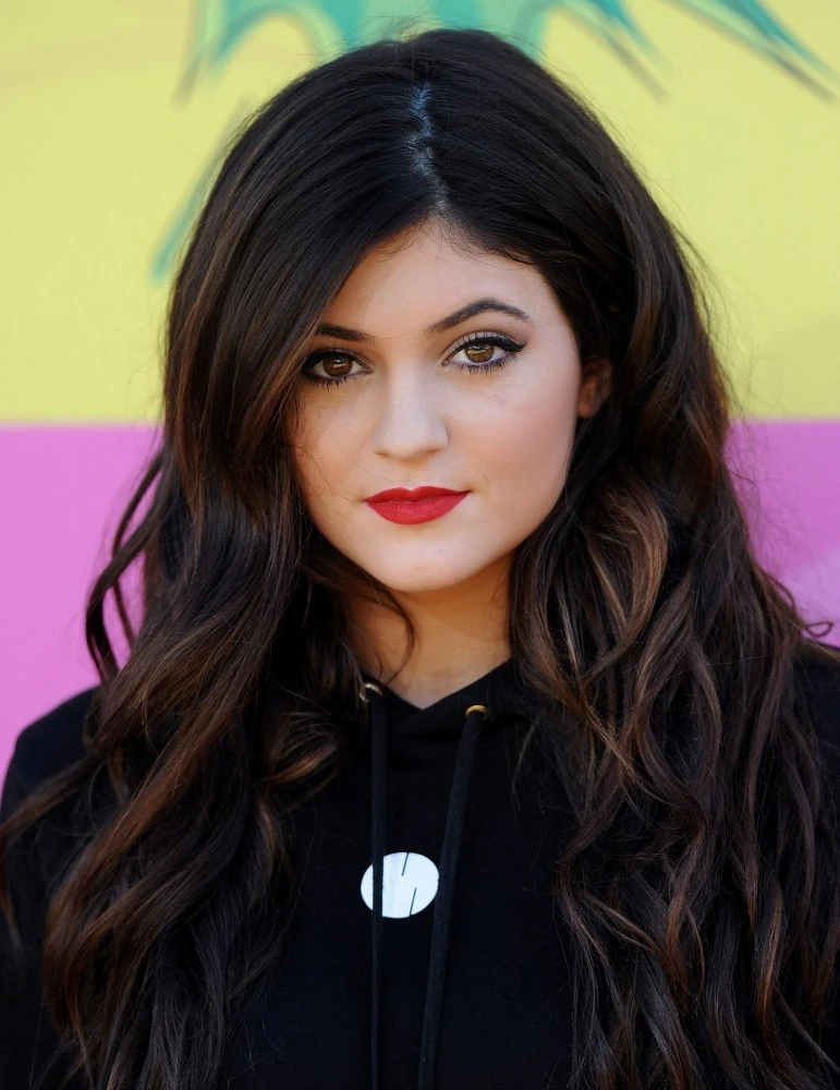 Kylie Jenner | Young Hollywood Wiki | Fandom