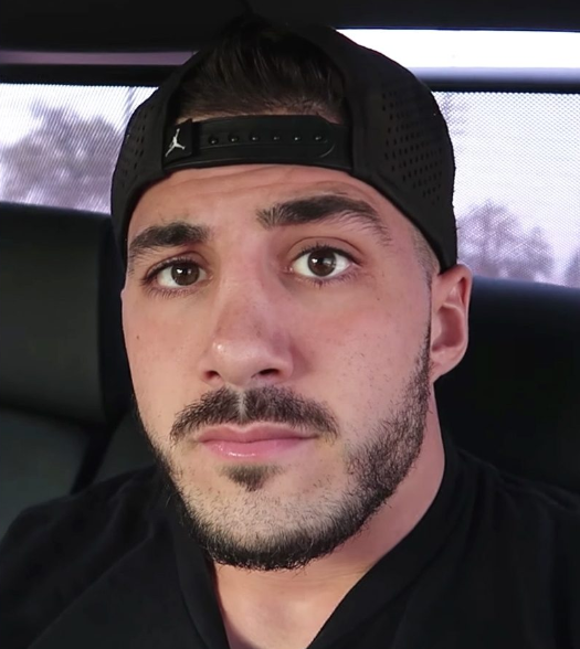 Twitch Streamer NICKMERCS Responds to Claims That He 'Fell Off' When He  Stopped Playing Warzone