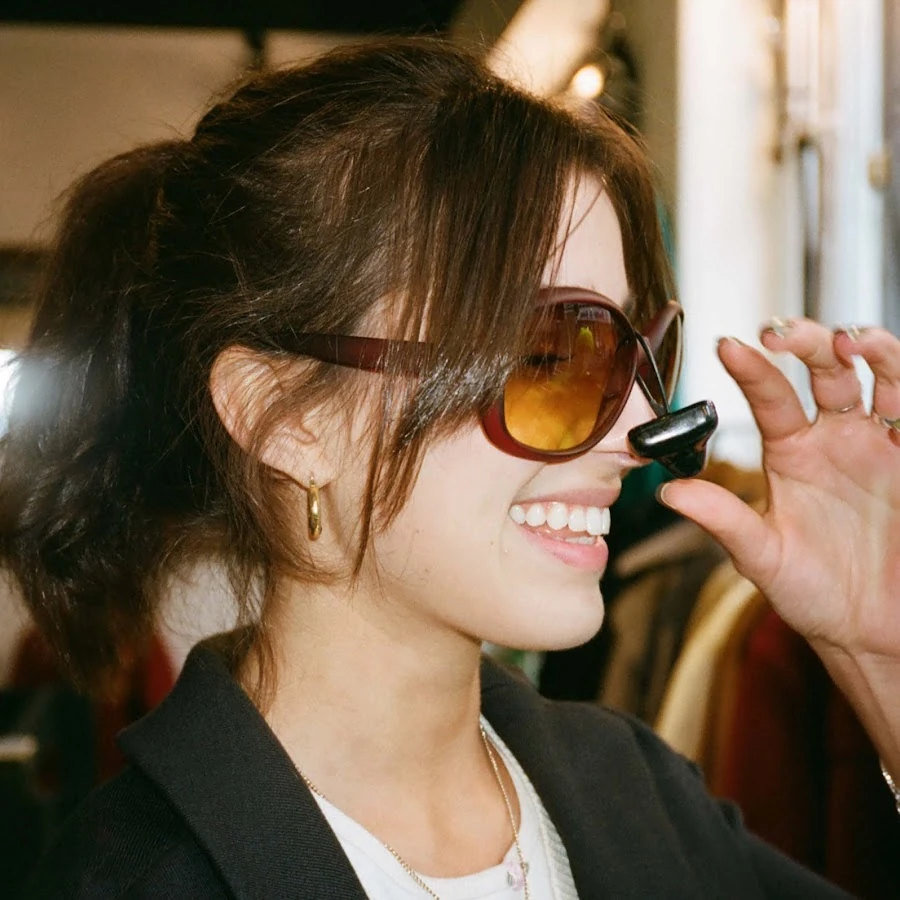 Halle Burns | Wikitubia | Fandom