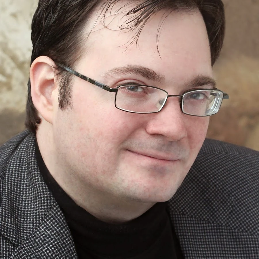 Brandon Sanderson | Wikitubia | Fandom