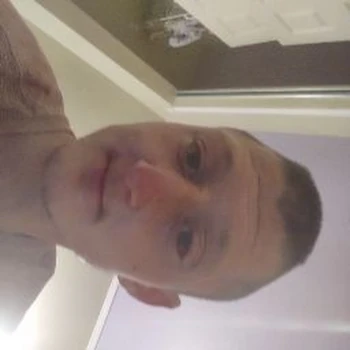 Daniel Larson | Wikitubia | Fandom