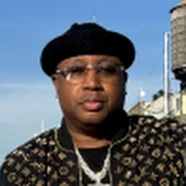 E40
