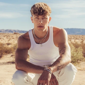 Tayler Holder Wikitubia Fandom