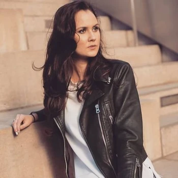 Sydney Watson | Wikitubia | Fandom