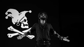 Dallo spettacolo "Cronache di autodistruzione", Villa Torlonia - San Mauro Pascoli.