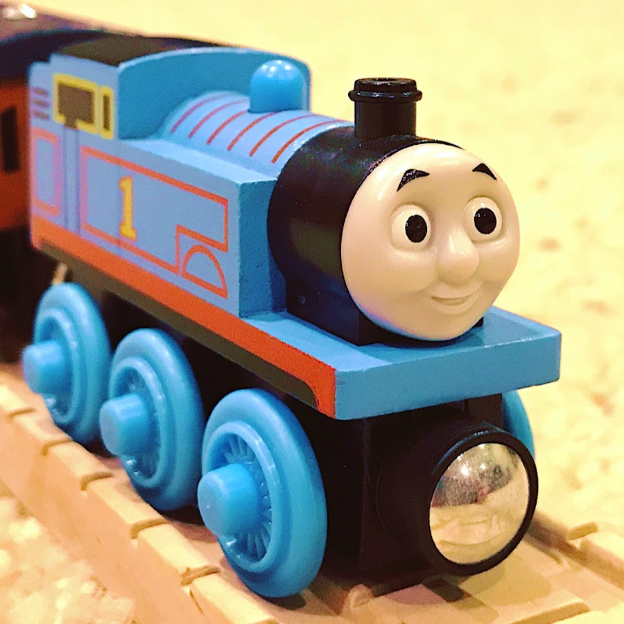 Wooden Railway Thomas