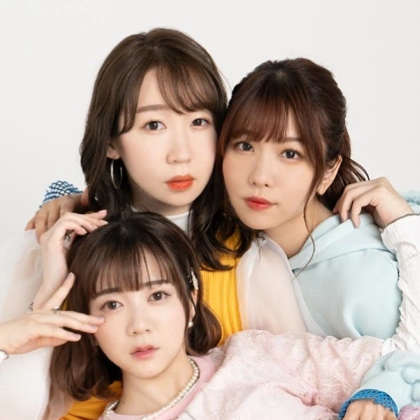 愛美 チームY 声優三姉妹 パーカー　あいみん 愛美 チームY 声優三姉妹 パーカー あいみん 愛美の妹、千春です