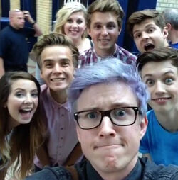 troye sivan and zoella