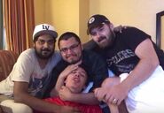 MutaharGallery4.jpg (30 KB) Mutahar with his friends in Las Vegas