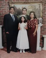 Young Selena with Parents