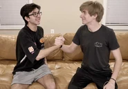 Wallibear and Purpled sitting.jpg (53 KB)