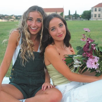 Brooklyn and Bailey | Wikitubia | Fandom