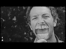 Coldplay_-_Violet_Hill_(Official_Video)