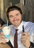 Schlatt holding the knife