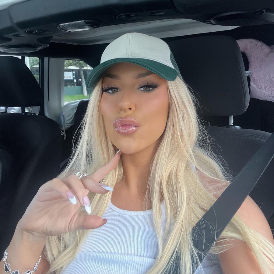 Tana mongeau photos